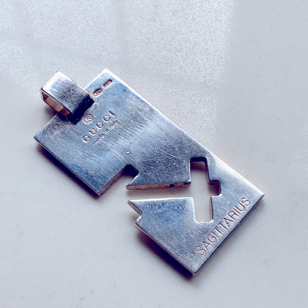 Gucci Sagittarius Sterling silver pendant. Final